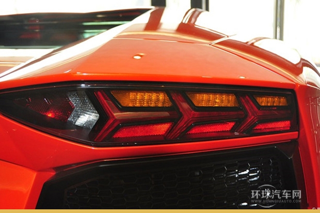 Aventador 2011款 LP 700-4