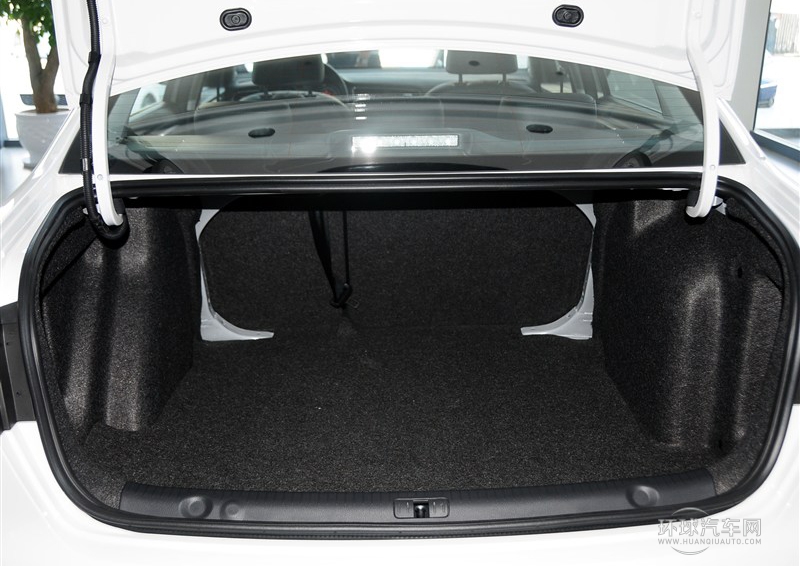 2013款 改款 1.4TSI 手動(dòng)舒適版