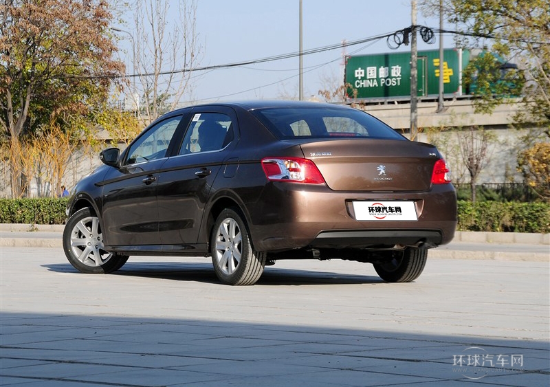 2014款 1.6L 自動尊貴版