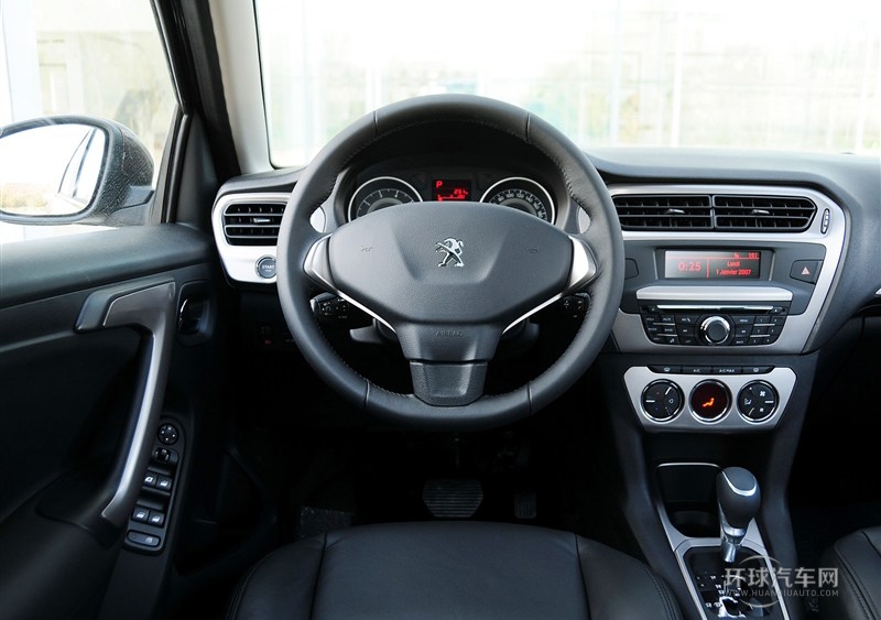 2014款 1.6L 自動尊貴版