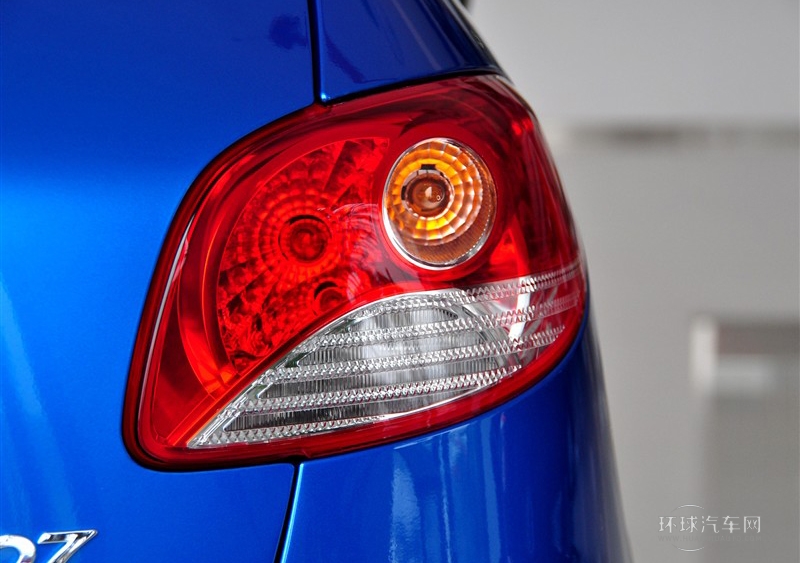 2011款 兩廂 1.4L 手動馭樂版