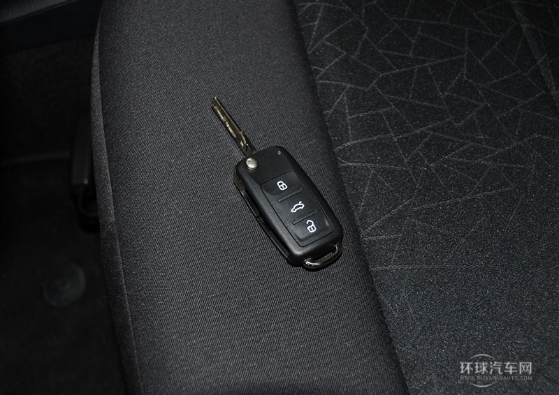 2013款 改款 1.6L 手動風尚版