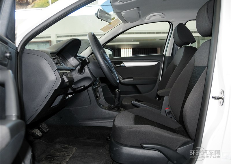 2013款 改款 1.6L 手動風尚版