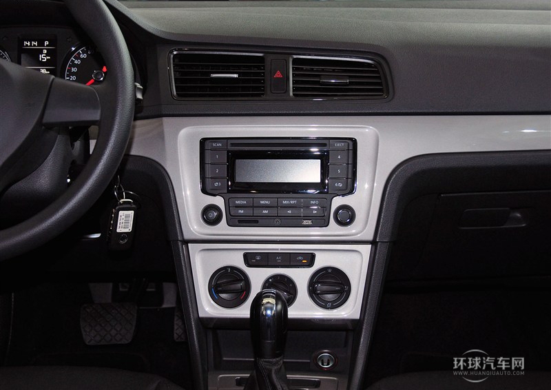 2013款 改款 1.6L 自動風尚版