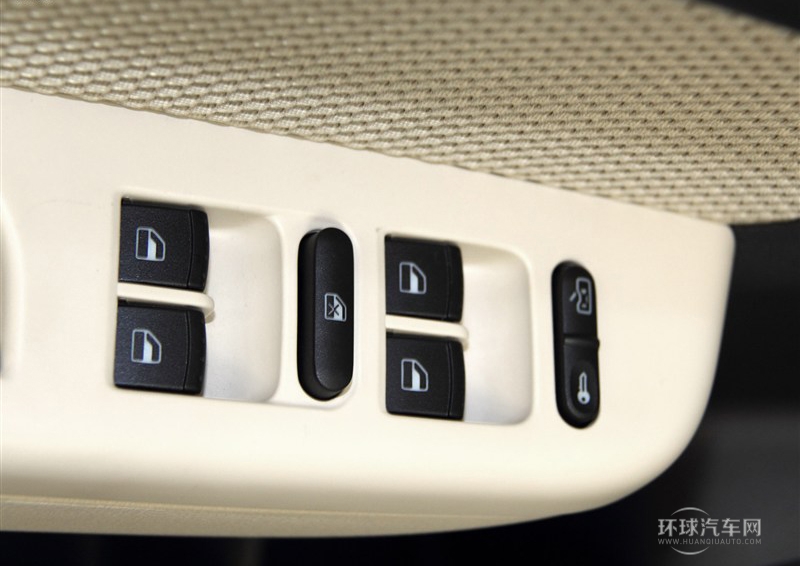 2013款 經(jīng)典 1.6L 手動(dòng)風(fēng)尚版