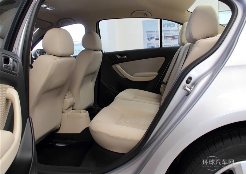 2013款 經典 1.6L 手動風尚版