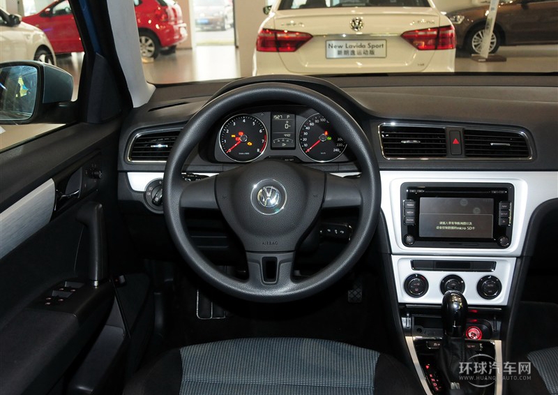 2014款 1.4TSI DSG藍(lán)驅(qū)技術(shù)版