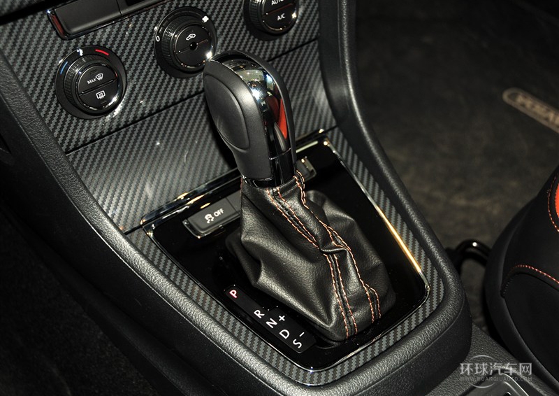 2014款 1.6L 自動運(yùn)動版