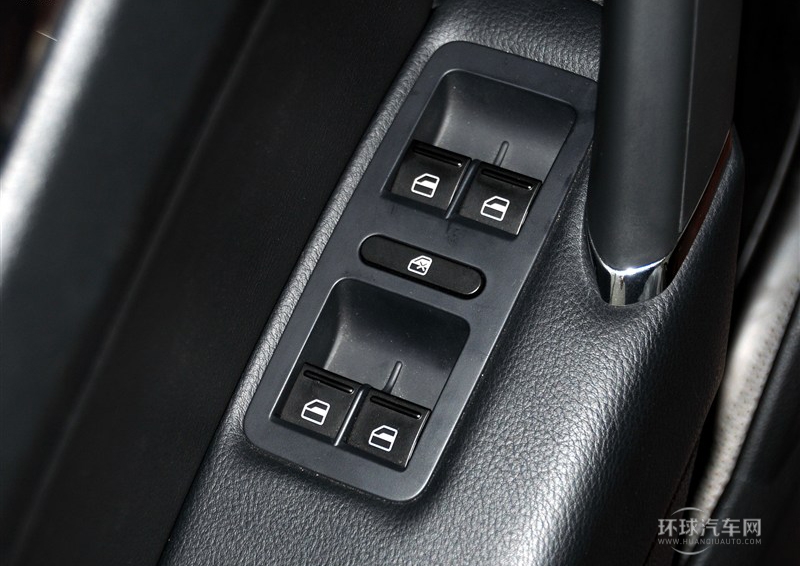 2014款 1.8TSI DSG尊榮導航版