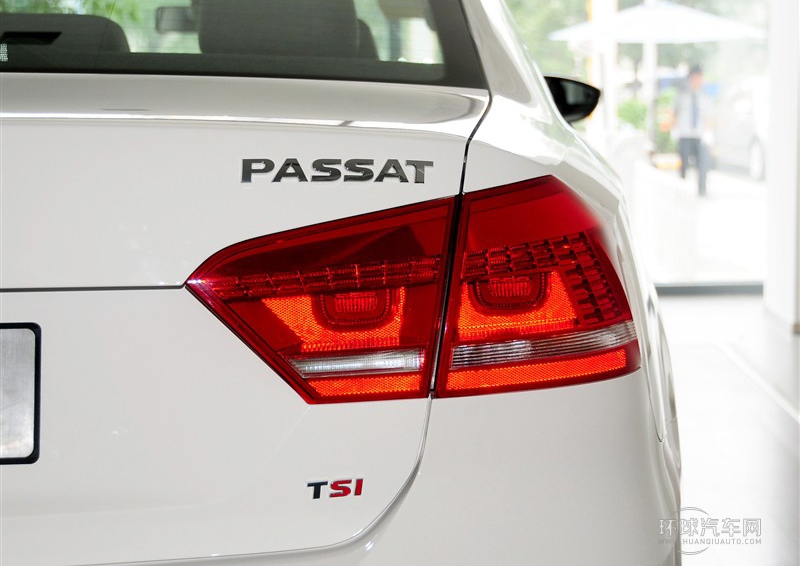 2014款 1.8TSI DSG尊榮導(dǎo)航版