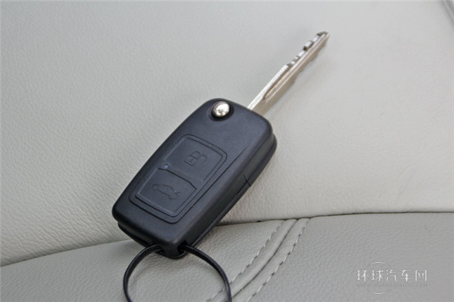 2012款 2.0L 手動典雅版