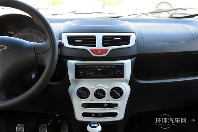 2013款 1.0L 手動時尚版