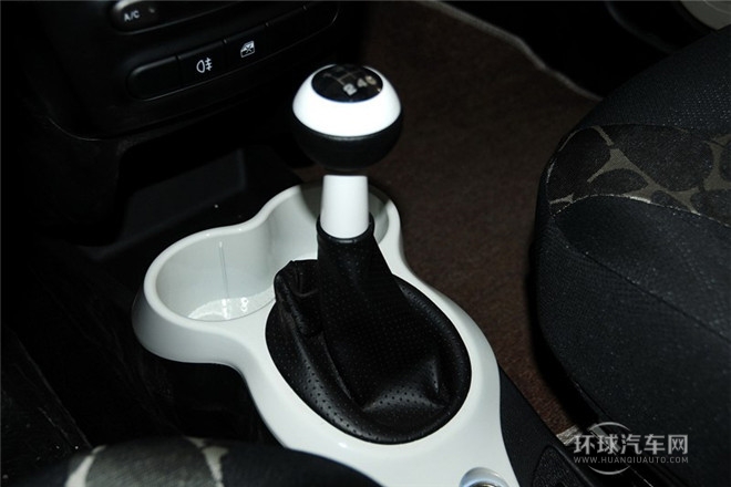 2013款 1.0L 手動(dòng)快樂(lè)版