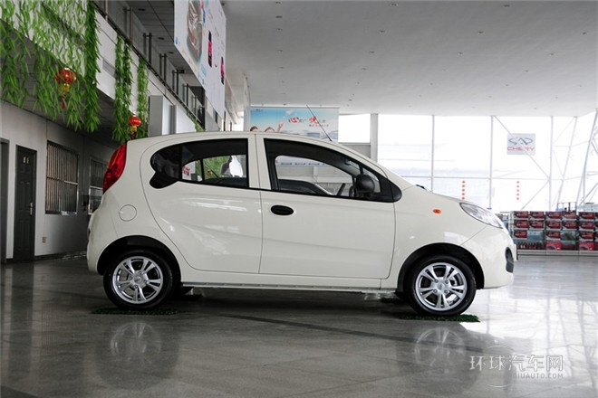 2013款 1.0L 手動(dòng)快樂版