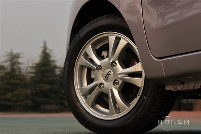 2013款 1.0L 手動(dòng)活力版