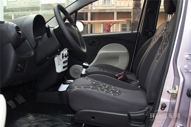 2013款 1.0L 手動(dòng)活力版