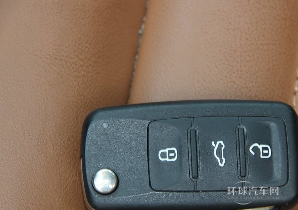 2013款 1.4L 手動(dòng)風(fēng)尚版