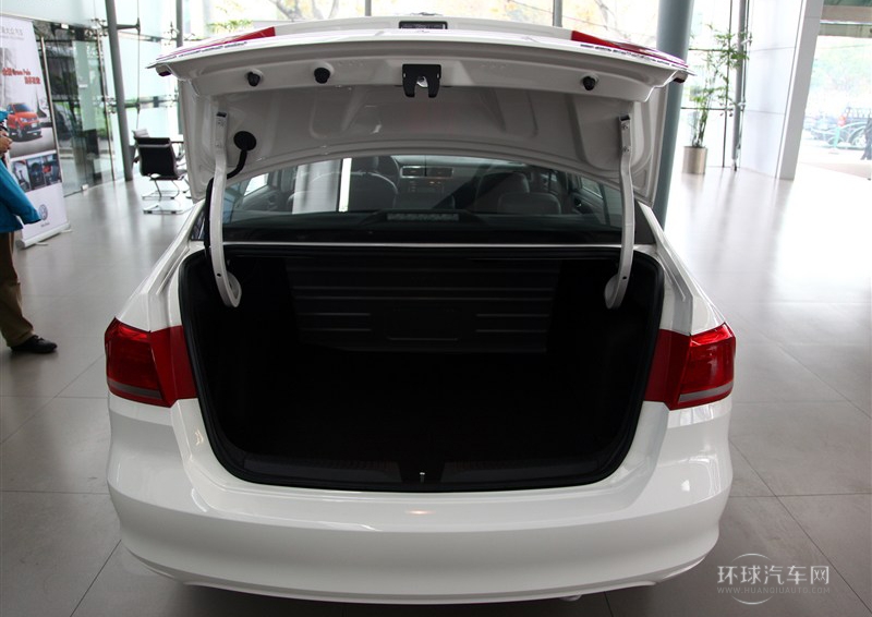 2013款 1.4L 手動舒適版