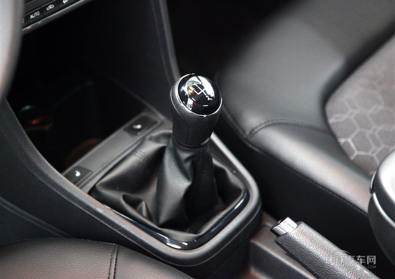 2013款 1.4L 手動舒適版