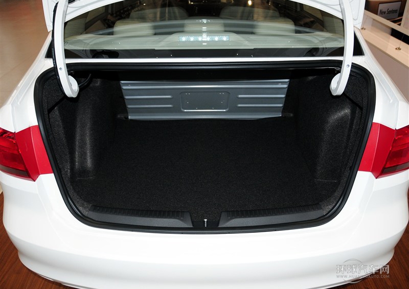 2013款 1.6L 手動舒適版