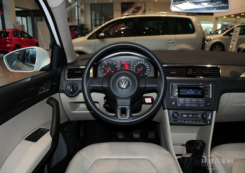 2013款 1.6L 手動舒適版