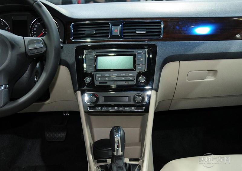 2013款 1.6L 自動豪華版