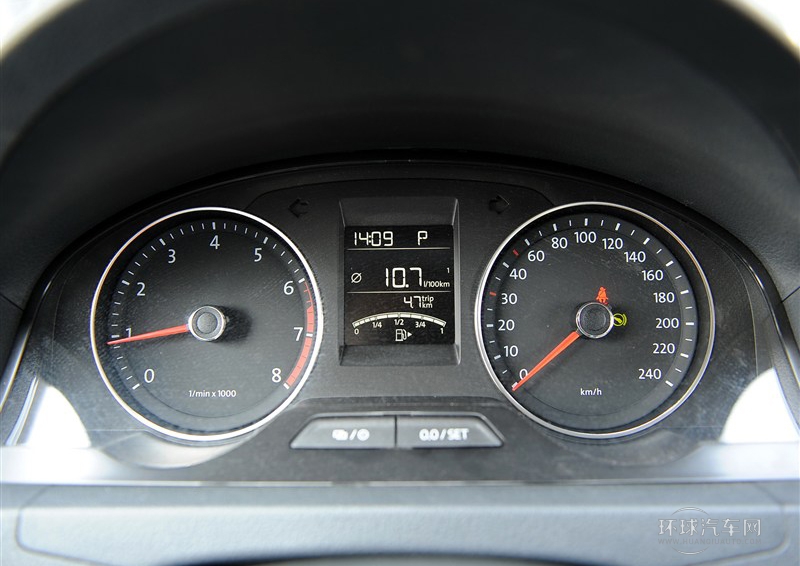 2013款 1.6L 自動豪華版