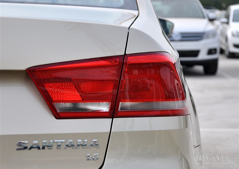 2013款 1.6L 自動豪華版