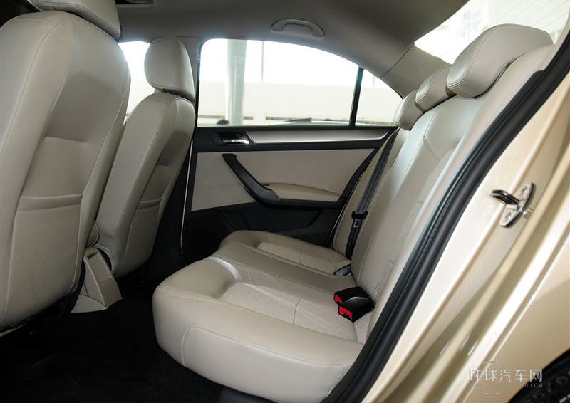 2013款 1.6L 自動舒適版