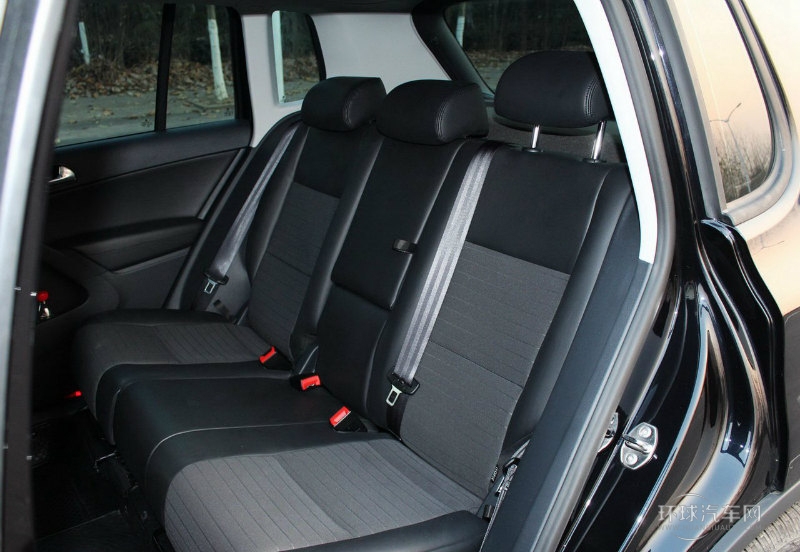 2013款 1.8TSI 手動兩驅(qū)風尚版