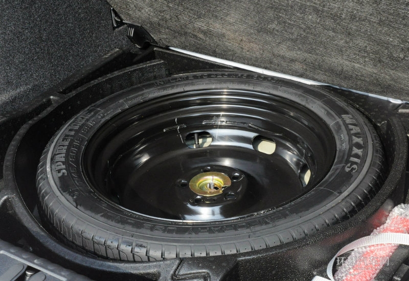 2013款 1.8TSI 自動(dòng)兩驅(qū)風(fēng)尚版