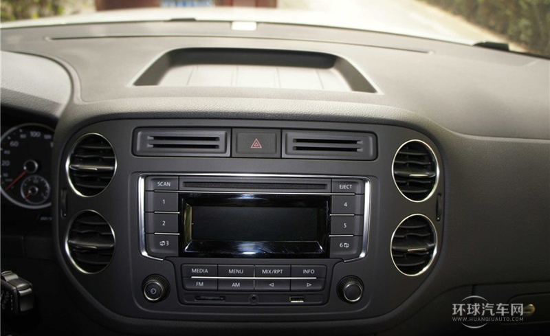 2013款 1.8TSI 自動(dòng)兩驅(qū)風(fēng)尚版