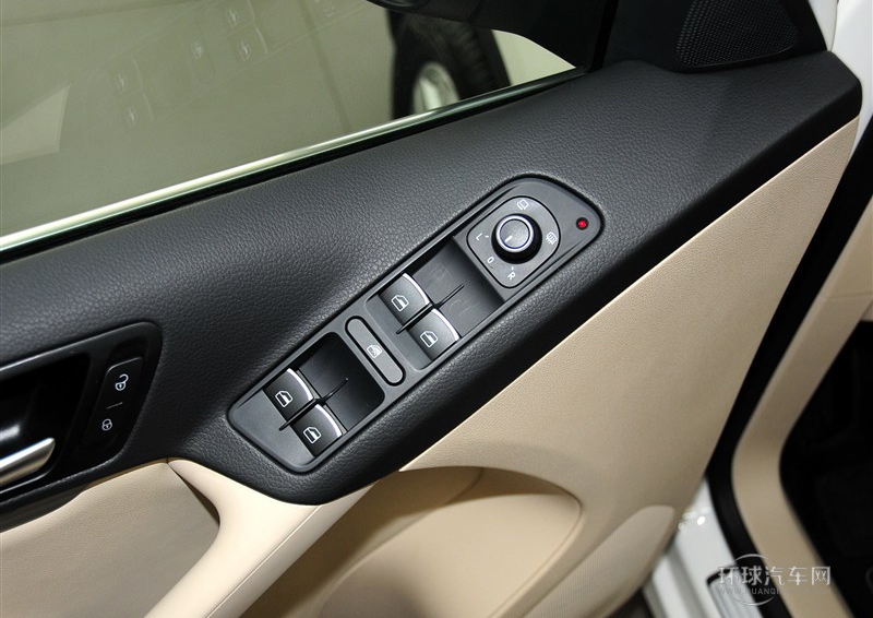 2013款 1.8TSI 自動兩驅豪華型