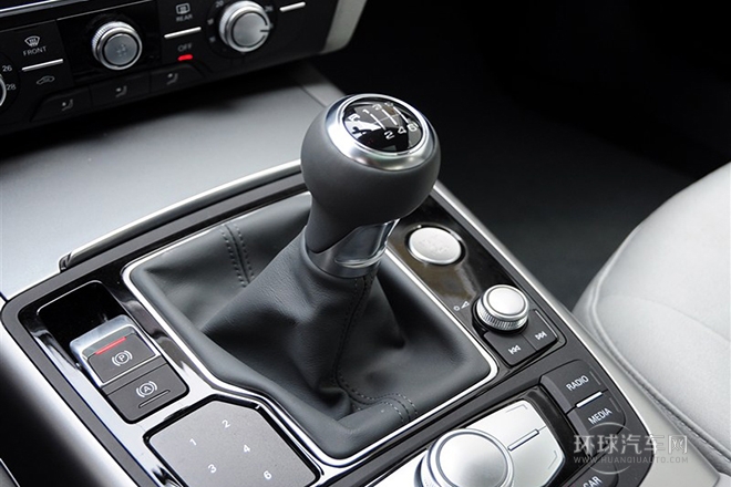 2014款 TFSI 手動(dòng)基本型