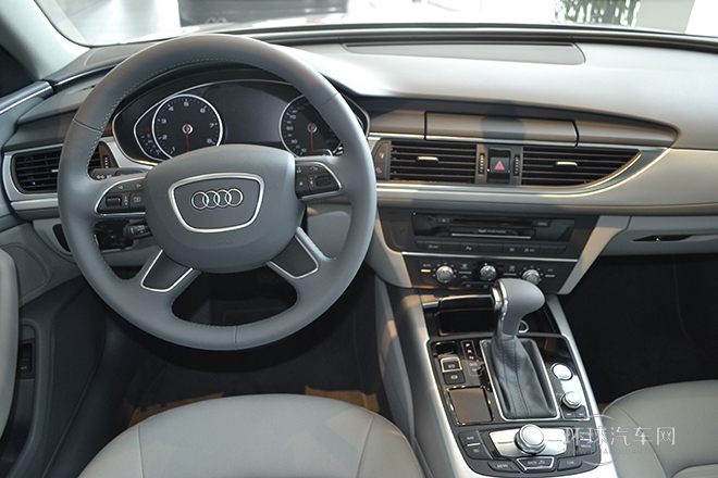 2014款 TFSI 手動(dòng)基本型