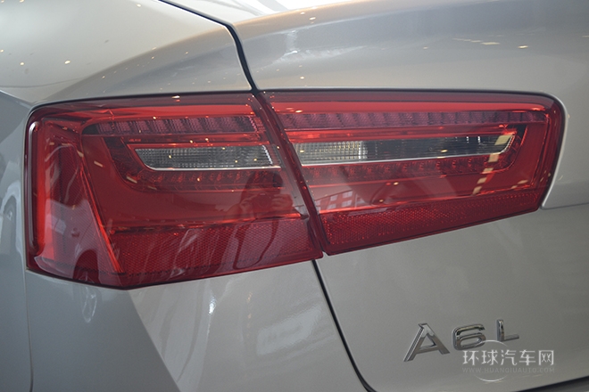 2014款 TFSI 手動(dòng)基本型