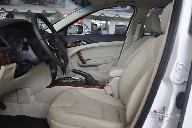 2013款 1.8L 自動豪華型