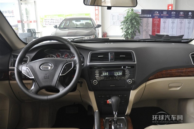 2013款 1.8L 自動豪華型