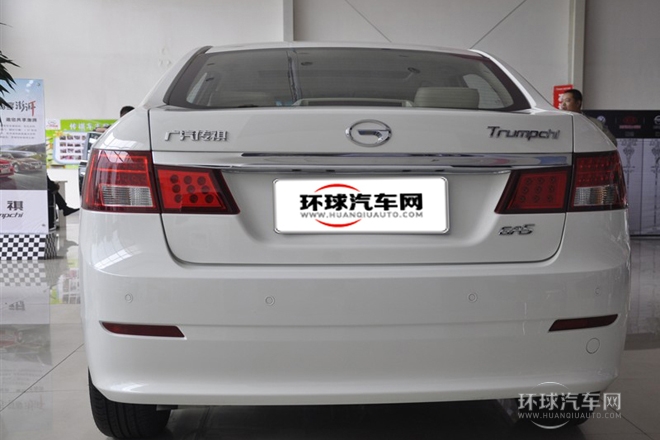 2013款 1.8L 自動豪華型