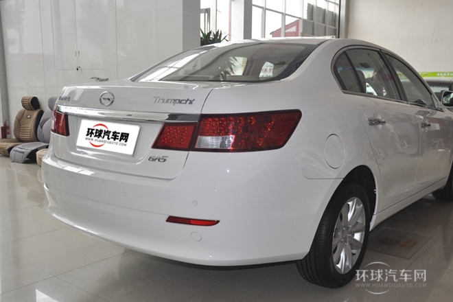 2013款 1.8L 自動豪華型
