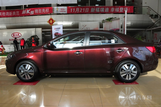 2014款 1.6L AT Premium