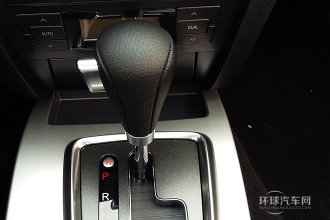 2013款 1.8T 自動五周年紀(jì)念版