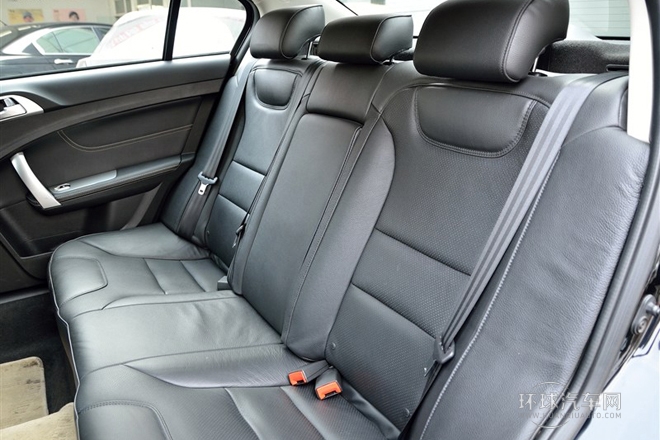 2013款 2.0L 自動豪華版