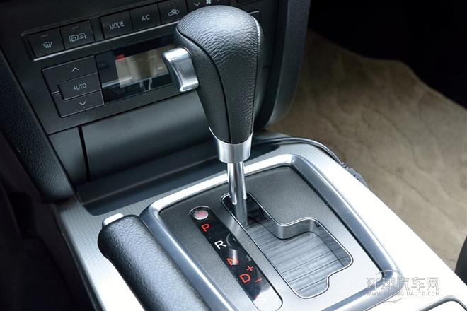 2013款 2.0L 自動豪華版