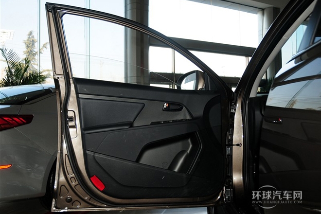 2014款 2.0L 自動兩驅(qū)版Premium Special