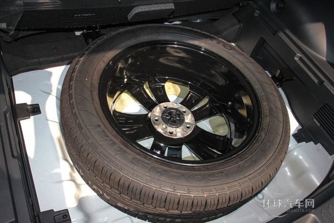 2014款 2.0L 自動兩驅版Premium