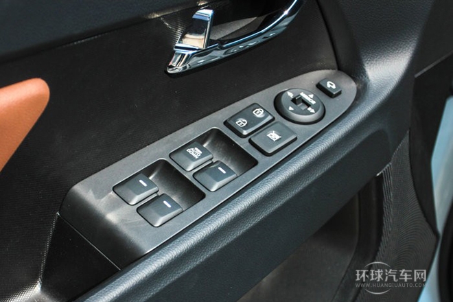 2014款 2.0L 自動(dòng)兩驅(qū)版Premium