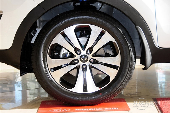 2014款 2.0L 自動(dòng)兩驅(qū)版DLX