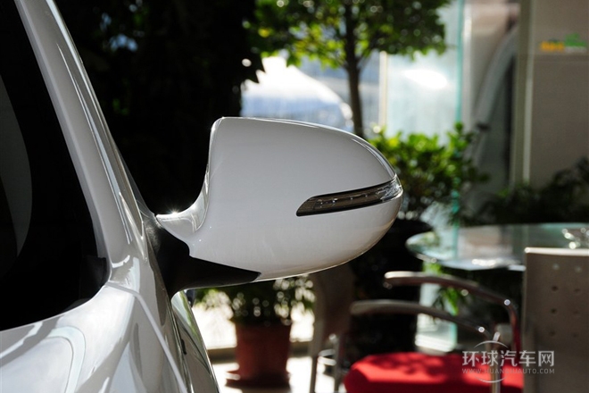 2014款 2.0L 自動(dòng)兩驅(qū)版DLX