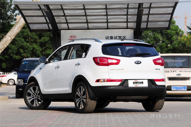 2014款 2.0L 自動兩驅(qū)版GLS